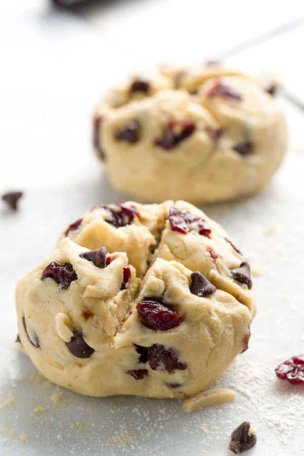 爱尔兰苏打面包面团,X雕刻在烘烤之前