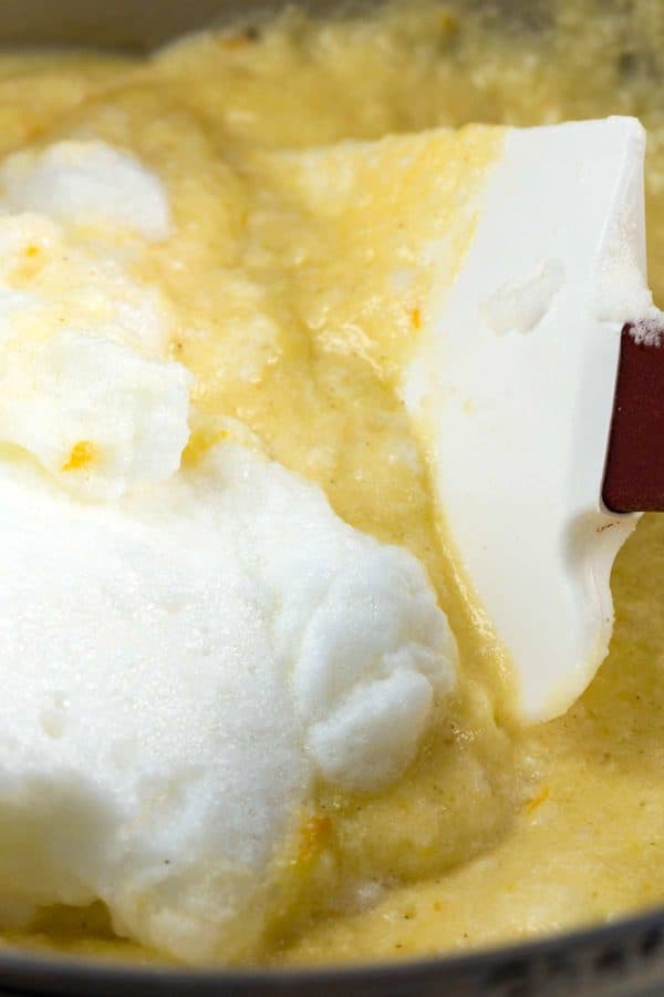 特蓬松的煎饼面糊,稠度像蛋奶冻