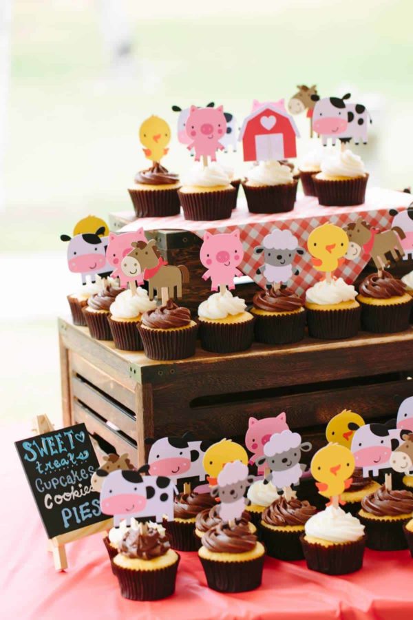 james-1st-bday-farm-animal-cupcakes
