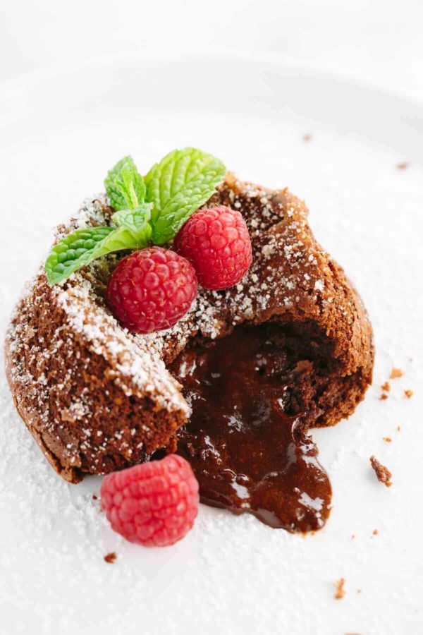 经典巧克力熔岩蛋糕