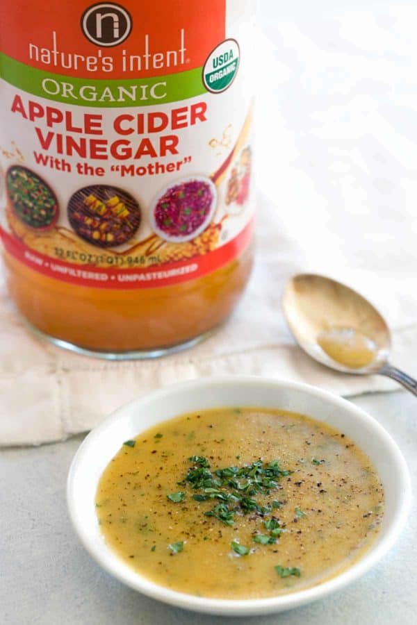 瓶自然的意图有机苹果藤蔓醋