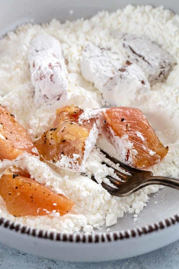 鸡在罐的鸡在玉米淀粉