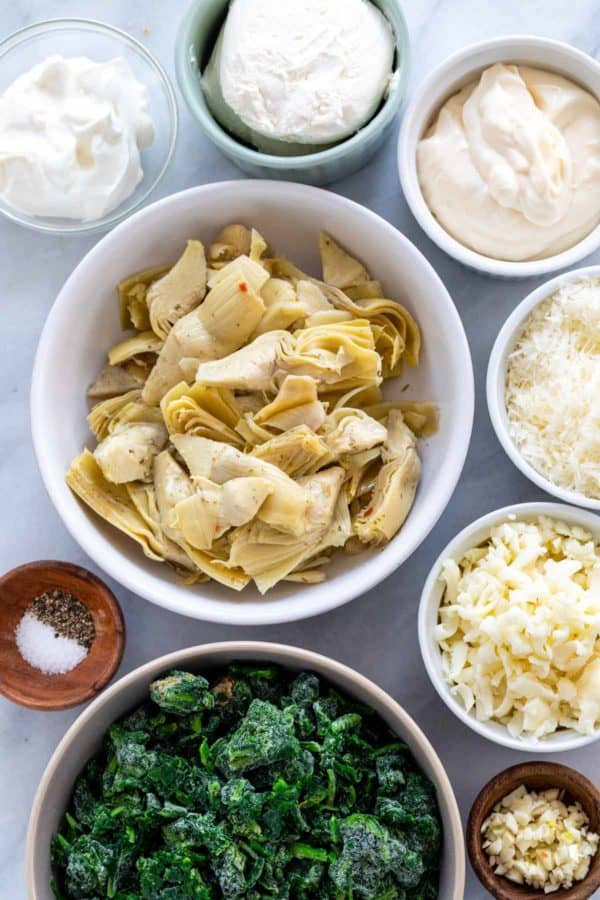 成分制作菠菜和朝鲜蓟蘸