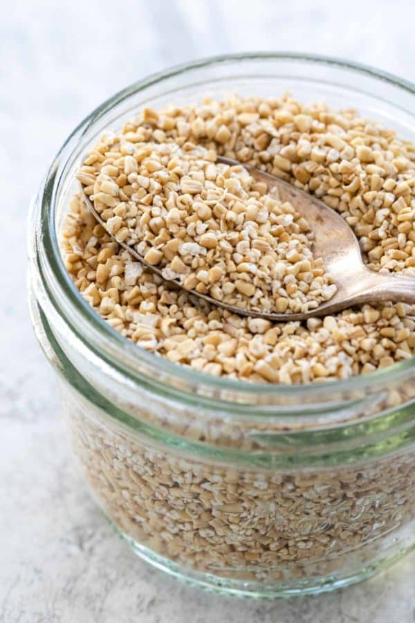 玻璃瓶罐的未加工的钢切燕麦