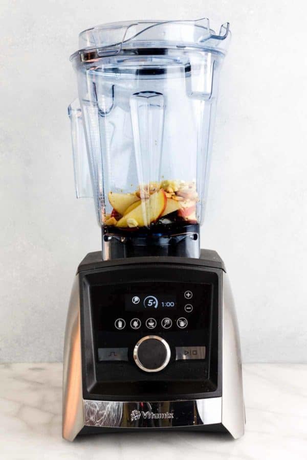 Vitamix Ascent™系列A3500搅拌器与制作沙拉酱的成分