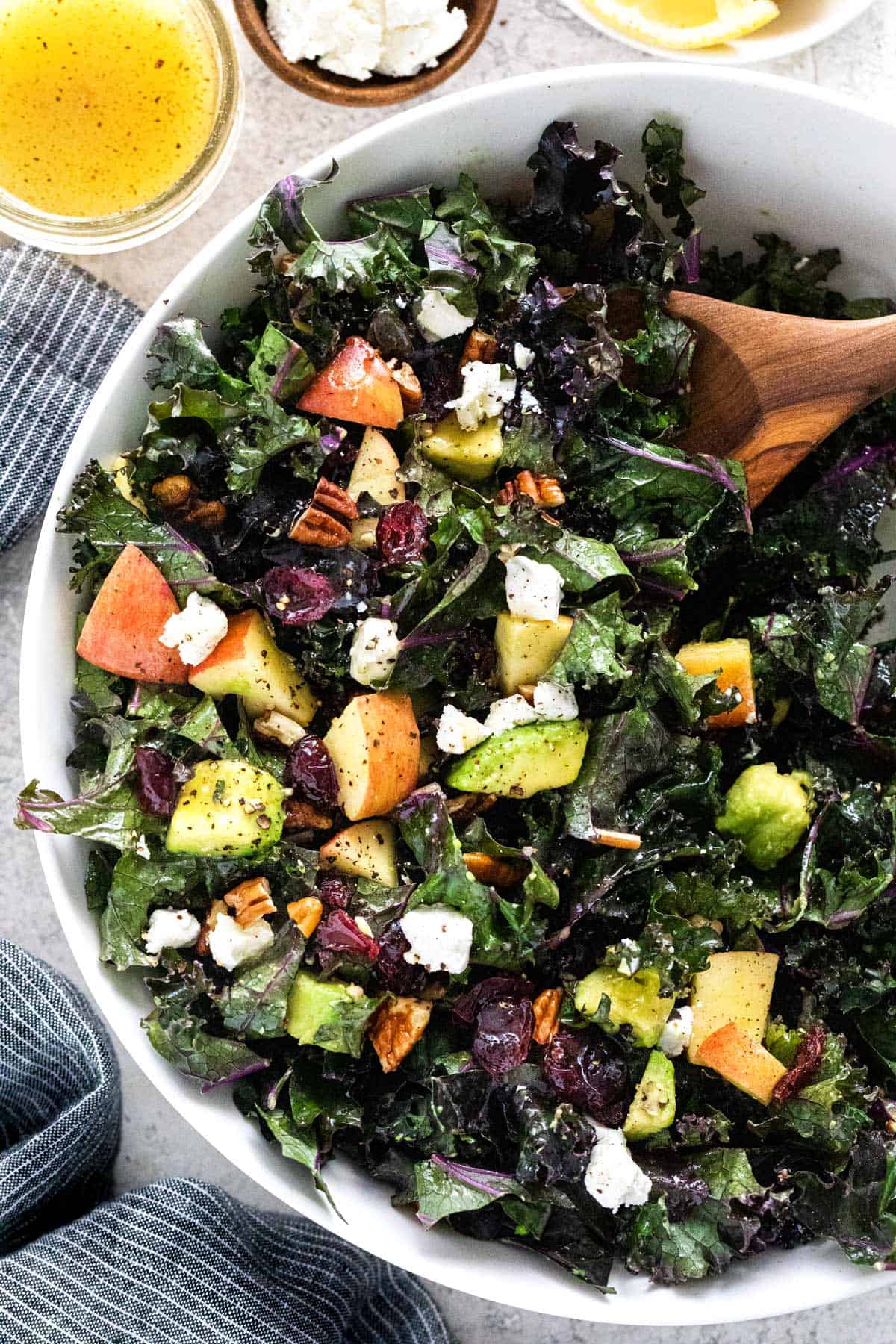 羽衣甘蓝沙拉配苹果酒醋汁- 杰西卡·加文, image size:1200x1800